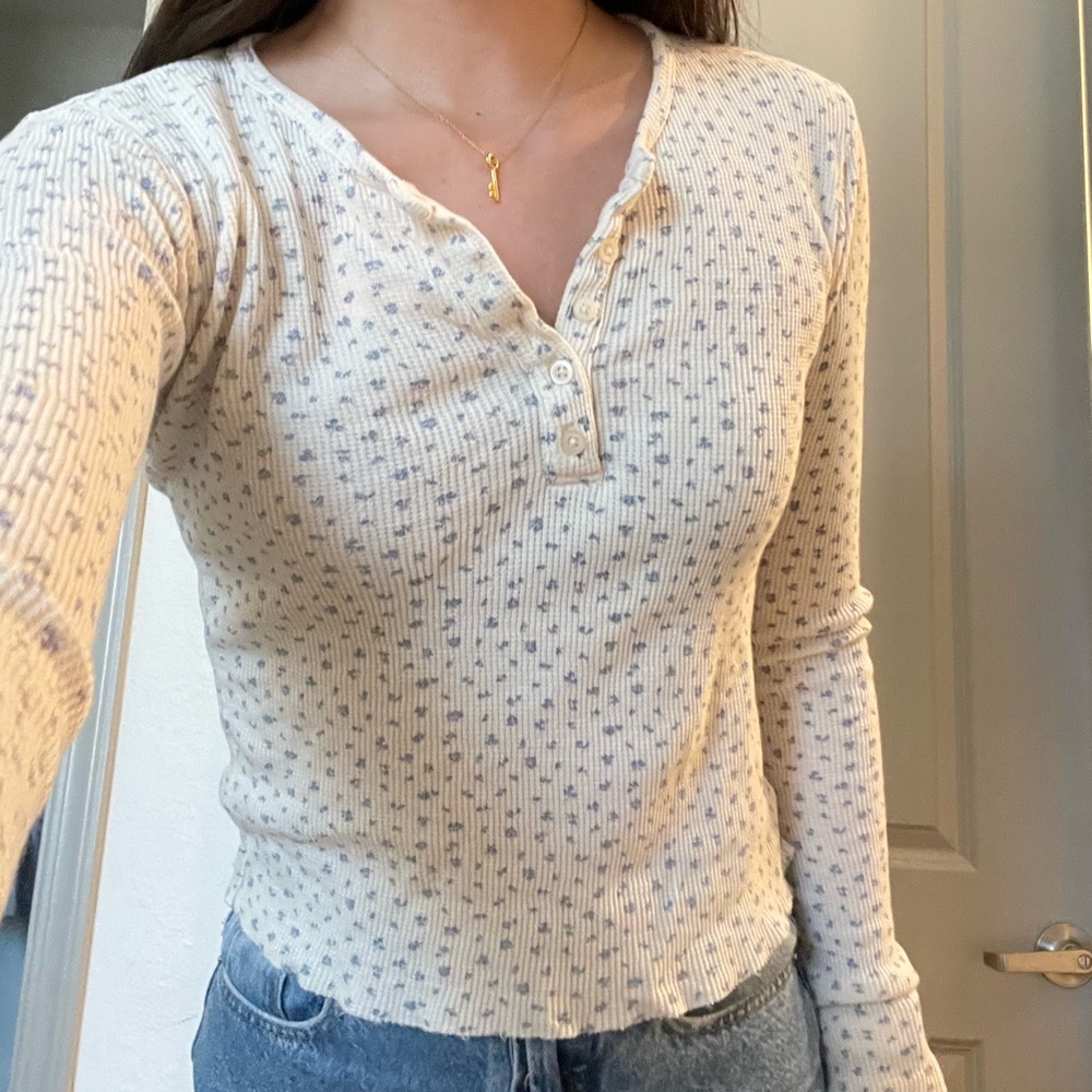 Brandy Melville Waffle Knit Long Sleeve